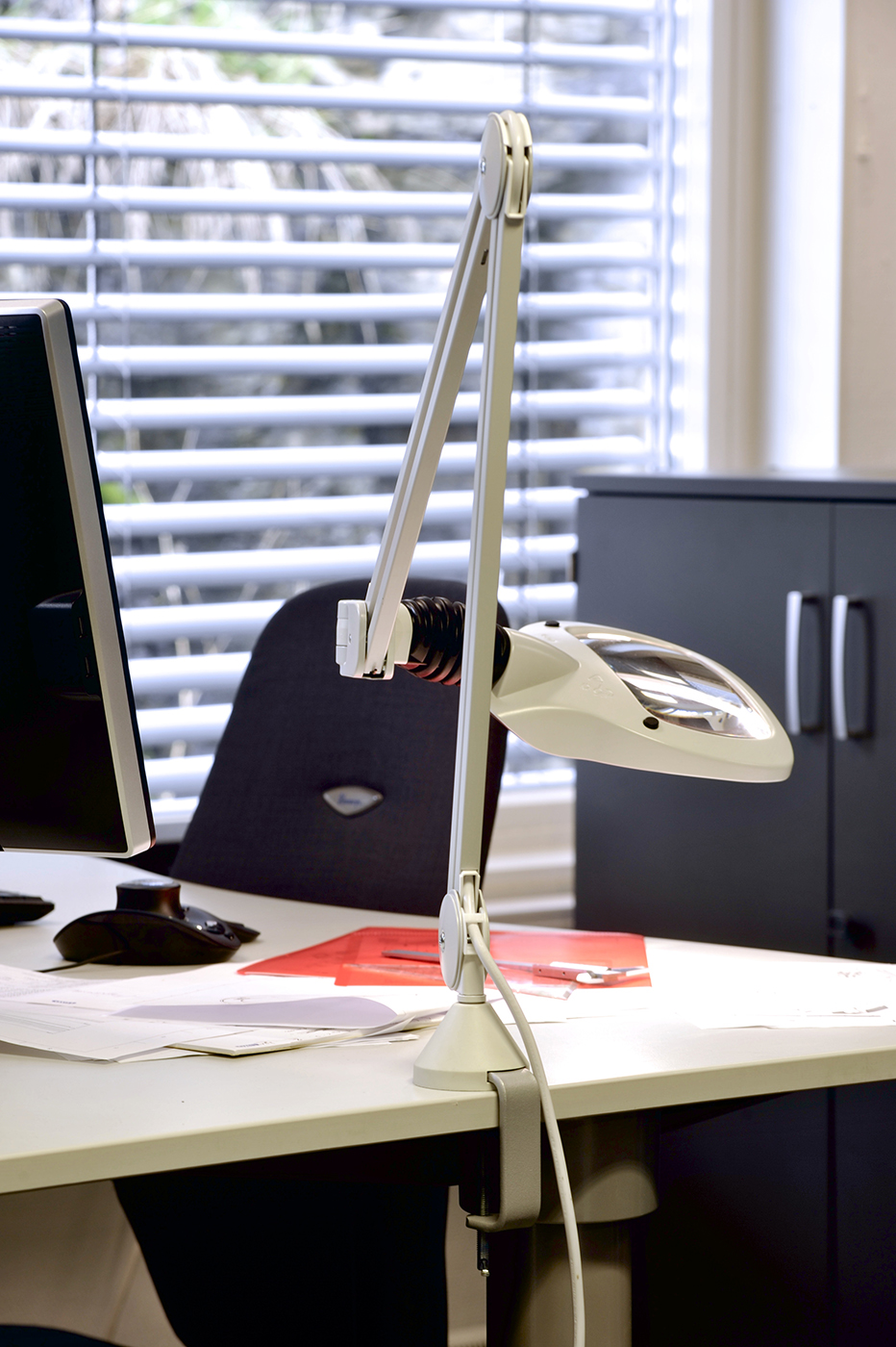 Luxo, Luplampe, Wave, LED, Hvid/Sort